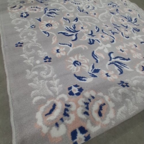 MOHAWK HOME FLORAL AREA RUG - 4FT X 6FT - GRAY, BLUE, CREAM, AND PINK image 5
