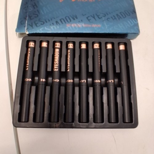 8PC LANGMANNI EYESHADOW STICK SET image 2