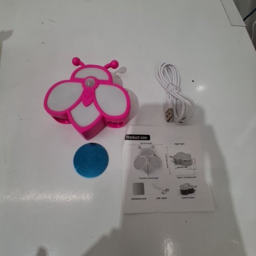 MOTION SENSOR BEE NIGHT LIGHT - PINK image 3