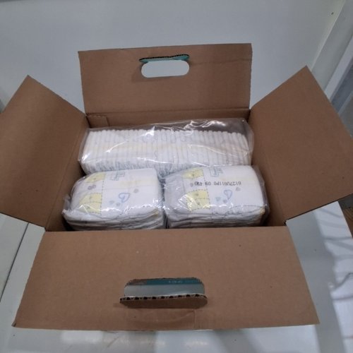 136PK PAMPERS SWADDLERS DIAPERS - NEWBORN SIZE image 3