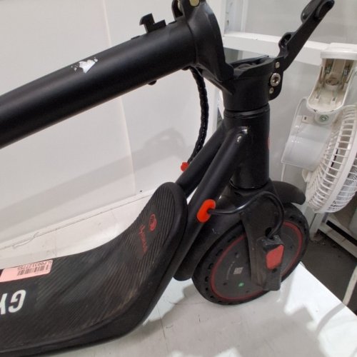 GYROCOPTERS SOONIC PORTABLE FOLDING ELECTRIC KICK SCOOTER, ADULT SIZE image 4