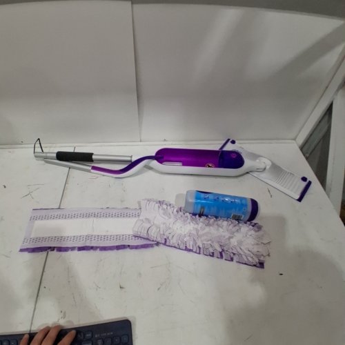 SWIFFER POWERMOP MULTI-SURFACE MOP KIT image 2