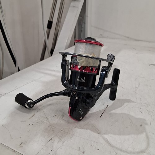 BPS EXTREME STK SPINNING REEL, LEFT HAND RETRIEVE - 5.2:1 GEAR RATIO - BLACK/PINK (MODEL: EXTS30) image 3