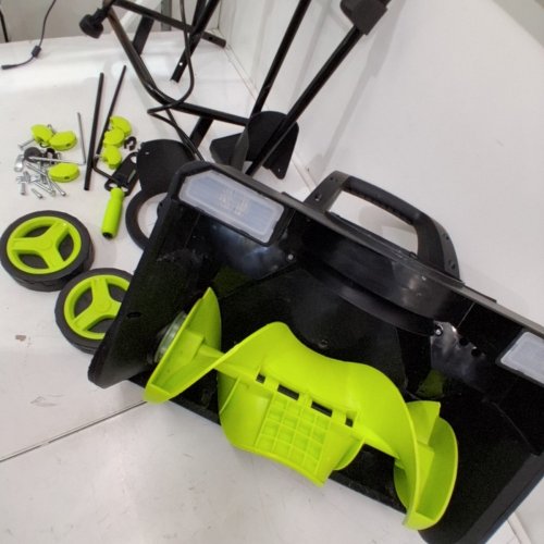 DEKOPRO ELECTRIC CORDED SNOW BLOWER/THROWER - 20" WIDTH - 15A - THROWS UP TO 25FT - BLACK/GREEN (MODEL: DKPGSRA020C1) image 5
