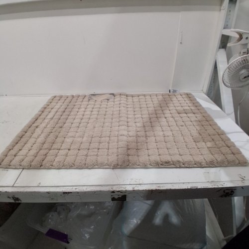 MINERAL SPRING SOFT GRID BATH RUG -24" X 36" - TAN image 3