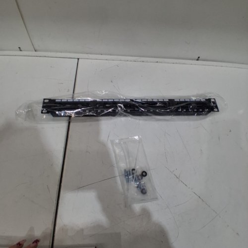 MONOPRICE 107253 110 TYPE 24-PORT CAT6 PATCH PANEL (568A/B COMPATIBLE) image 2