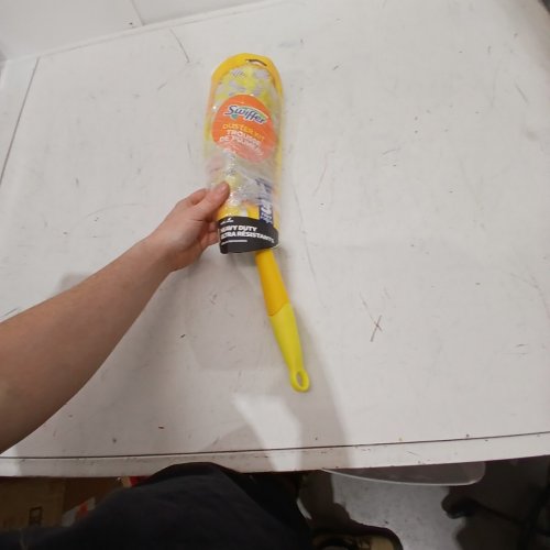 SWIFFER DUSTERS 360 EXTENDABLE HANDLE STARTER KIT - YELLOW image 4