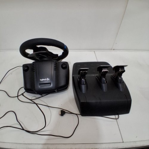MCLAREN LOGITECH G923 RACING WHEEL & PEDALS FOR PLAYSTATION 5, 4 (PS5, PS4) AND PC WITH TRUEFORCE UP TO 1000HZ FORCE FEEDBACK & GENUINE LEATHER WHEEL COVER (MODEL: 941000147 / 000147) image 5
