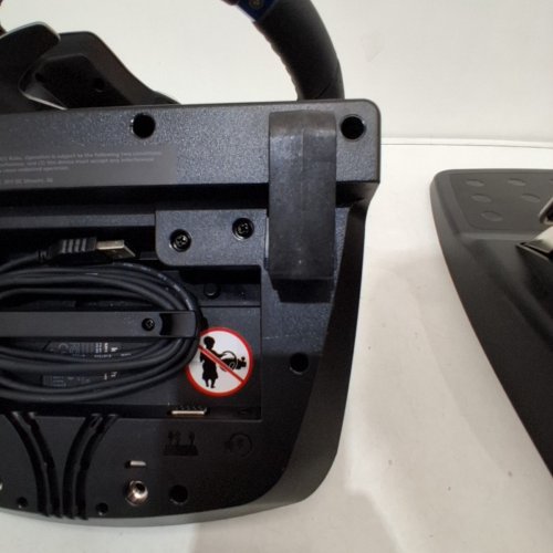 MCLAREN LOGITECH G923 RACING WHEEL & PEDALS FOR PLAYSTATION 5, 4 (PS5, PS4) AND PC WITH TRUEFORCE UP TO 1000HZ FORCE FEEDBACK & GENUINE LEATHER WHEEL COVER (MODEL: 941000147 / 000147) image 7