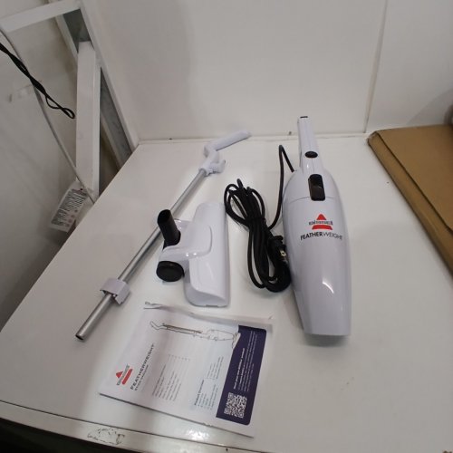 BISSELL FEATHERWEIGHT 3-IN-1 STICK / HAND VACUUM CLEANER - WHITE (MODEL: 2033J) image 3