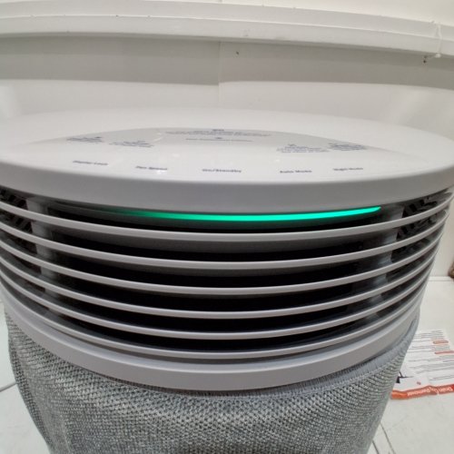 BLUEAIR BLUE SIGNATURE SP4I RETAIL LIGHT AIR PURIFIER WITH APP/SMART PHONE CONNECTIVITY - 17.2" X 15.5" - CLEANS UP TO 3385 FT² - GREY (MODEL: 4312112000) image 2