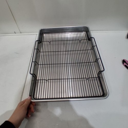2PC NORDICWARE ALUMINUM OVEN CRISP BAKING SHEET WITH TRAY - 21.1" X 15" (MODEL: 35702CTC) image 2