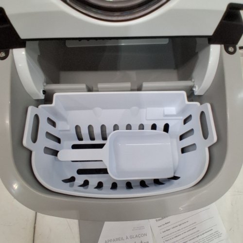 FRIGIDAIRE COMPACT ICE MAKER MACHINE - MAKES 26LBS/DAY - BLACK(MODEL: EFIC130-SSBLACK) image 4