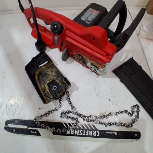 CRAFTSMAN ELECTRIC CHAINSAW - 12A, 16" - (MODEL:CMECS600) image 3