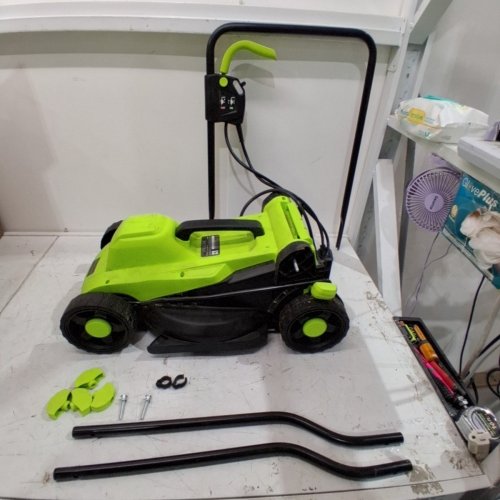 STEELITE CORDED ELECTRIC LAWN MOWER WITH 5-POSITION HEIGHT ADJUSTMENT-14"- 1300W WITH 30L GRASS COLLECTION BAG-GREEN/BLACK-(MODEL:DG596) image 3