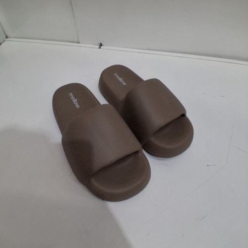 UNISEX MELLOW SOFT CLOUD SLIDES / SLIPPERS - MEN'S: 6-7 / WOMEN'S: 8-9.5 - TAUPE (MODEL : ML05) image 2