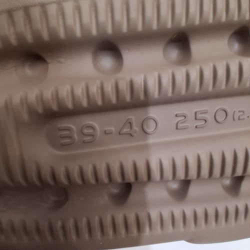 UNISEX MELLOW SOFT CLOUD SLIDES / SLIPPERS - MEN'S: 6-7 / WOMEN'S: 8-9.5 - TAUPE (MODEL : ML05) image 3