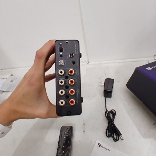 FOSI AUDIO MINI PREAMPLIFIER WITH 3 RCA INPUTS & BASS AND TREBBLE CONTROL - ADJUSTABLE GAIN 3/6/9DB - BLACK (MODEL: P4) image 5