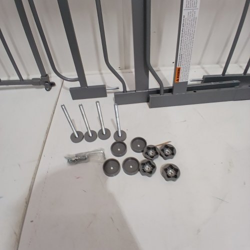 REGALO EASY STEP EXTRA WIDE BABY GATE - 29"- 49" X 30" - GREY (MODEL: 1164 EP DS) image 3