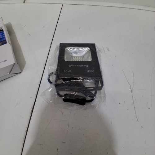 HANNAHONG WATERPROOF OUTDOOR LED FLOOD LIGHT - 10W - 6000 K -BLACK image 3