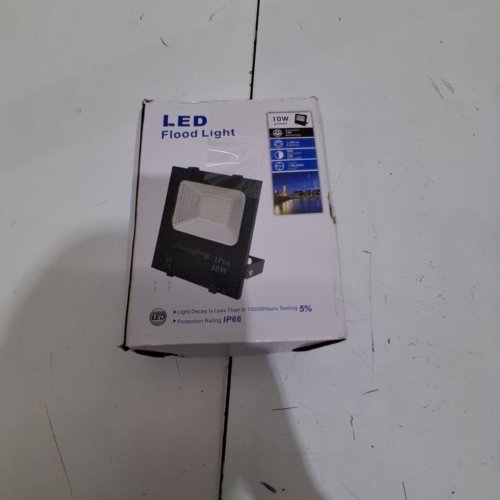 HANNAHONG WATERPROOF OUTDOOR LED FLOOD LIGHT - 10W - 6000 K -BLACK image 4