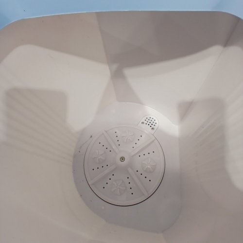 PYLE PURE CLEAN MINI TOP LOAD PORTABLE WASHER & SPIN DRYER - 7.7LBS CAPACITY / 110V - WHITE/BLUE (MODEL: PUCWM22) image 3