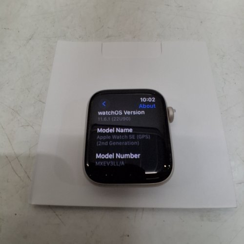 APPLE WATCH SE (2ND GEN) 32GB 44MM GPS SMARTWATCH - STARLIGHT ALUMINIUM CASE & SPORT BAND (MODEL: A2723 / MXEV3CL/A) image 4