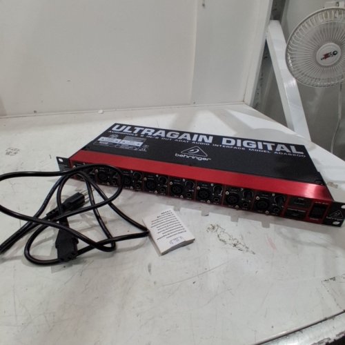 BEHRINGER 8 CHANNEL DISTRIBUTION SPLITTER - BLACK / RED (MODEL: DS2800) image 4