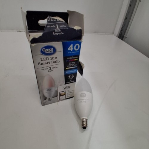 GREAT VALUE SMART FULL-COLOR WIFI B12 LIGTHT BULB - POWERED BY WIZ - 40W - 315LM - 2700K TO 6500K / RBG - WHITE image 2