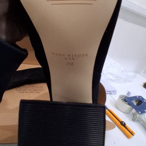 WOMEN'S MARC FISHER CHALLI KNEE HIGH BOOTS - SIZE 7 - BLACK SUEDE (MODEL: MLCHALLI BLACK 001) image 2