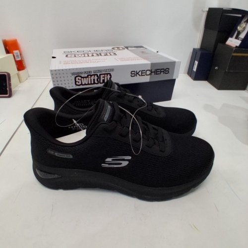 MEN'S SKECHERS SWIFT FIT SHOES - SIZE 11 - BLACK ( STYLE: 1998911) image 3