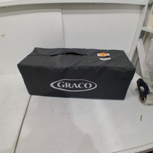 GRACO PACK N' PLAY PORTABLE PLAYARD - 39"X 28"X 29" - BLACK/BEIGE (MODEL: 2084226) image 5