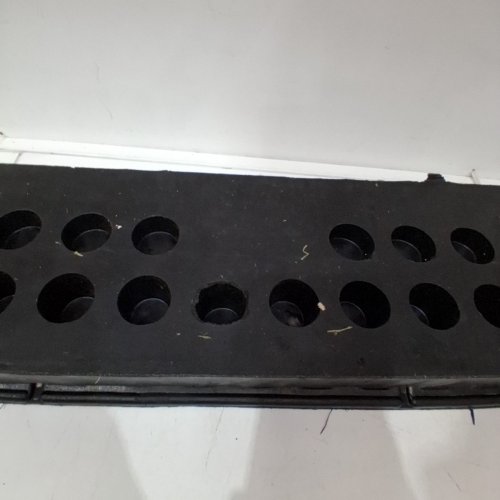 2PK VEVOR RUBBER CURB RAMP - 43" X 33" - 2" RISE - BLACK (MODEL: 38659LG3) image 3