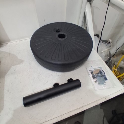 JEARY WATER FILLED PATIO UMBRELLA STAND - 81.5LBS MAX - BLACK (MODEL: A091-004-001-044) image 2