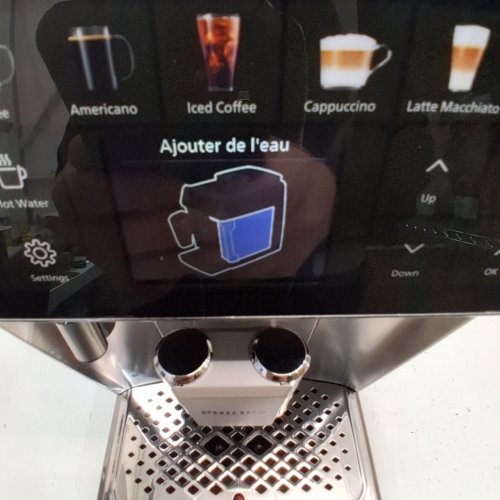 PHILIPS 4400 SERIES LATTEGO FULLY AUTOMATIC ESPRESSO MACHINE WITH BUILT-IN GRINDER & MILK FROTHER - BLACK/CHROME (MODEL: EP4447/90) image 2