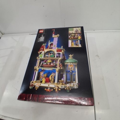 2916PC LEGO DISNEY BEAUTY AND THE BEAST CASTLE BUILDING SET (MODEL: 43263) image 6
