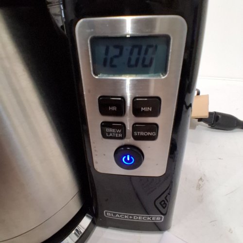 BLACK AND DECKER THERMAL CARAFE PROGRAMMABLE COFFEE MAKER - 12 CUP CAPACITY - STAINLESS STEEL (MODEL: CM2046SC) image 2