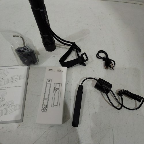 FEYACHI RECHARGEABLE TACTICAL FLASHLIGHT WITH PRESSURE SWITCH - 1500 LM - BLACK image 4