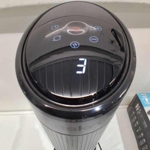 LASKO ELITE 22" TOWER HEATER WITH 3 HEAT SETTINGS, REMOTE, & TIP-OVER SWITCH - 1500W - BLACK (MODEL: CT22498C) image 3