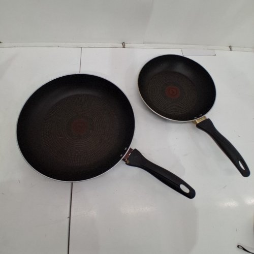 2PC T-FAL INTUITION NON-STICK FRYING PAN SET - 9.5"/12" - BLACK image 2