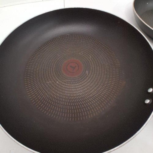 2PC T-FAL INTUITION NON-STICK FRYING PAN SET - 9.5"/12" - BLACK image 3