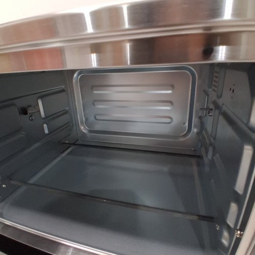 TOSHIBA MULTI-FUNCTION DIGITAL CONVECTION TOASTER OVEN - STAINLESS STEEL (MODEL: AC25CEW-SSC) image 5