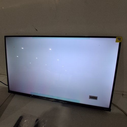 HISENSE QLED ROKU TV SMART TV - 32" - BLACK (MODEL: 32QD4HSR) image 3