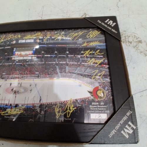 THE HIGHLAND MINT OTTAWA SENATORS LIMITED EDITION 2024-25 SIGNATURE RINK PRINT - 12" X 19.5" - MULTICOLOURED (STYLE : 202477458) image 5
