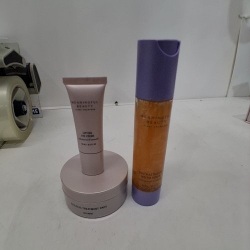 3PC MEANINGFUL BEAUTY SKINCARE SET WITH EYE CREME, GLYCOLIC TREATMENT PADS, AND MELON SERUM - 15 ML / 0.5 FL OZ EYE CREME; 30 COUNT PADS image 2