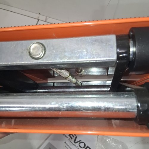 MOTORCYCLE SCISSOR LIFT JACK WITH WIDE DECK AND SAFETY PIN - 1100LBS MAX - ORANGE/BLACK (MODEL: MR8099-1) image 5