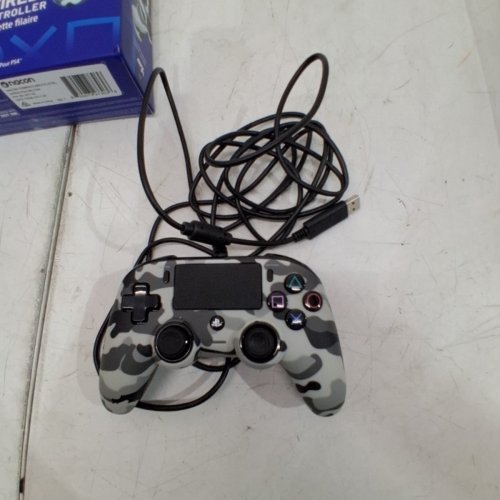 NACON OFFICIALLY LICENSED WIRED CONTROLLER FOR PLAYSTATION 4 - GREY CAMO (MODEL: BB4469) image 3