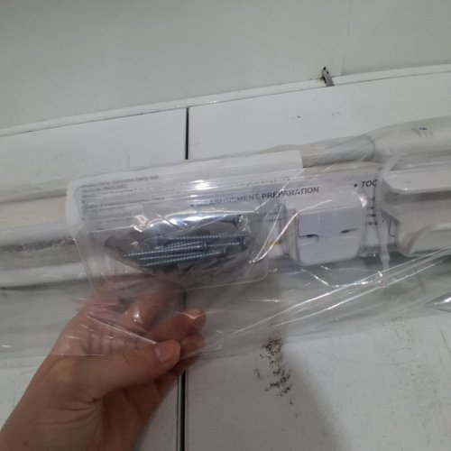 RETRACTABLE MESH PET SAFETY GATE - 33" X 118" - WHITE (MODEL: SH20.006C) image 3