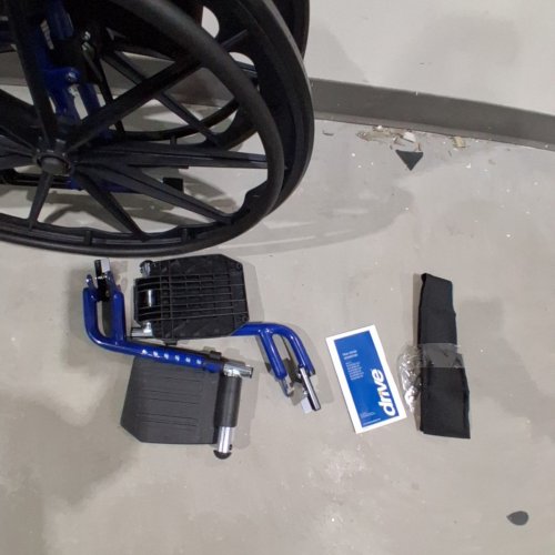 DRIVE MEDICAL SINGLE AXLE BLUE STREAK WHEELCHAIR, FLIP BACK DESK ARM, SWING AWAY FOOTRESTS - 18" - BLUE (BLS18FBD-SF) image 3