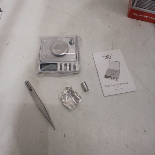 SMART WEIGH HIGH PRECISION DIGITAL JEWELRY SCALE IN MILIGRAMS -SILVER (MODEL:GEM20) image 2